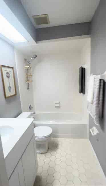 2 bedroom lake front apartment