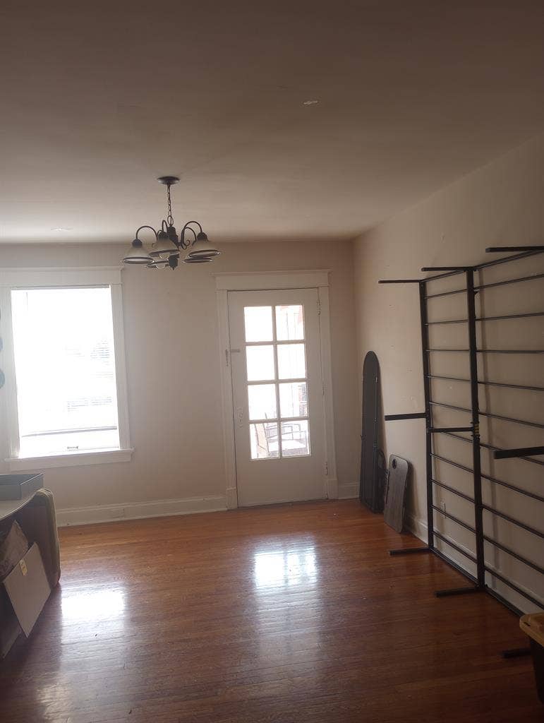 Looking for Roommate(s)!
