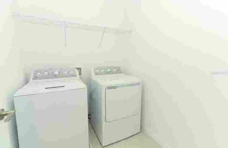 Renting a room in Poinciana