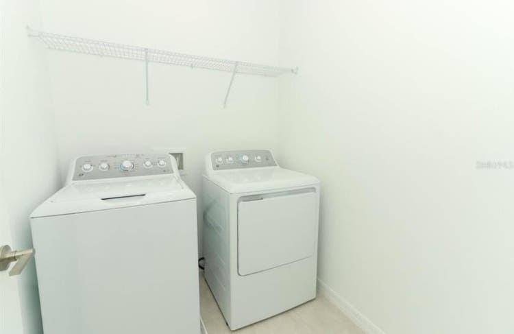 Renting a room in Poinciana