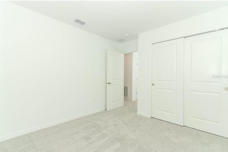 Renting a room in Poinciana