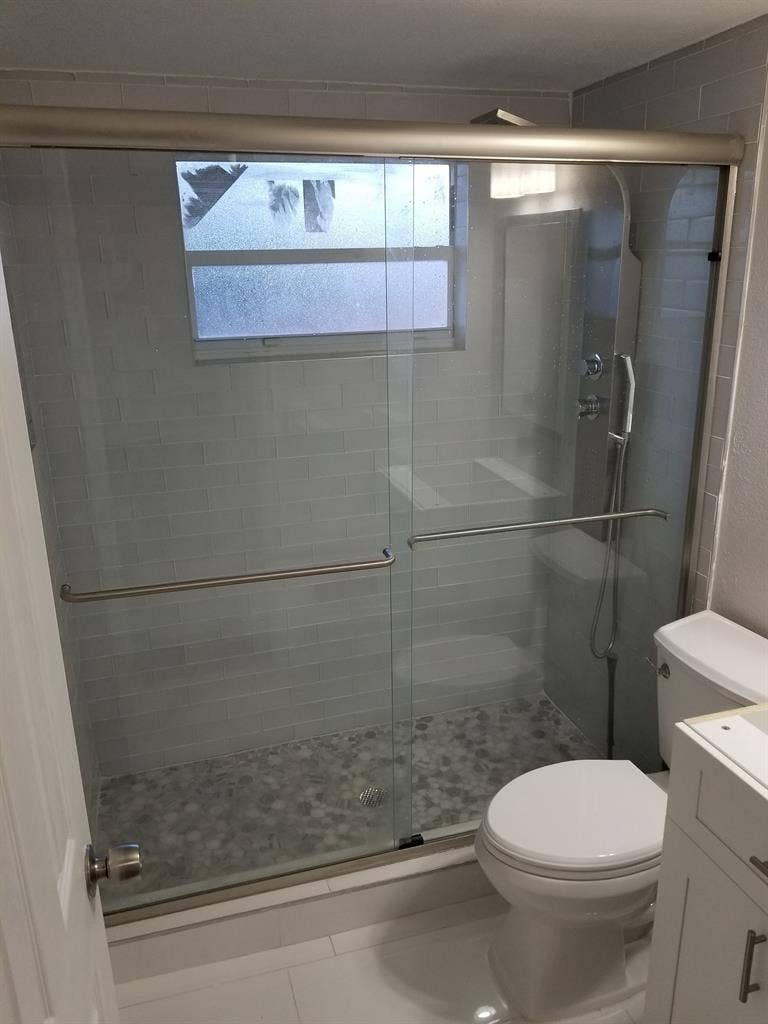 FURNISHED BEDROOM LITTLE HAVANA "A"