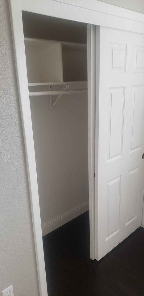 1 ROOM CLOSE TO CITY CENTER