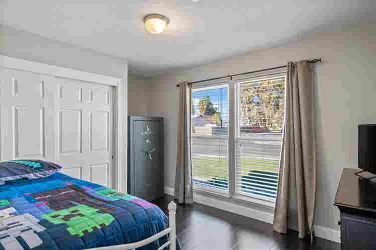 1 ROOM CLOSE TO CITY CENTER