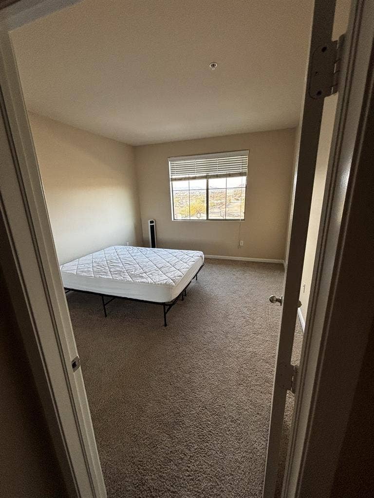 TSMC (台積電) roommate needed