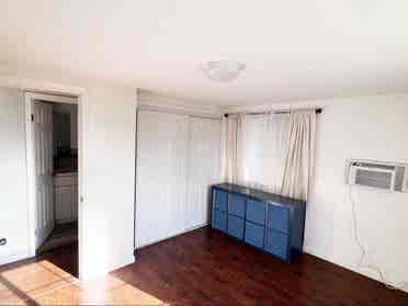 1 Bedroom Available in Large House