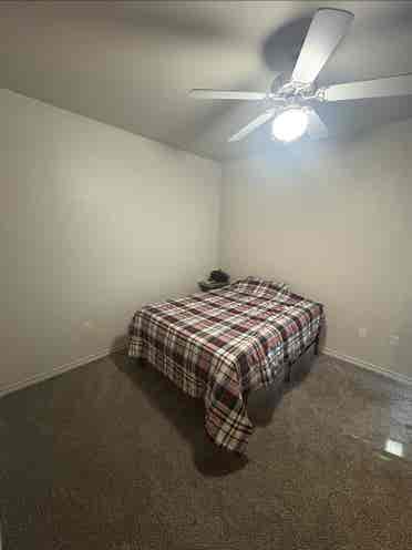 Rent room from may 5th to july st