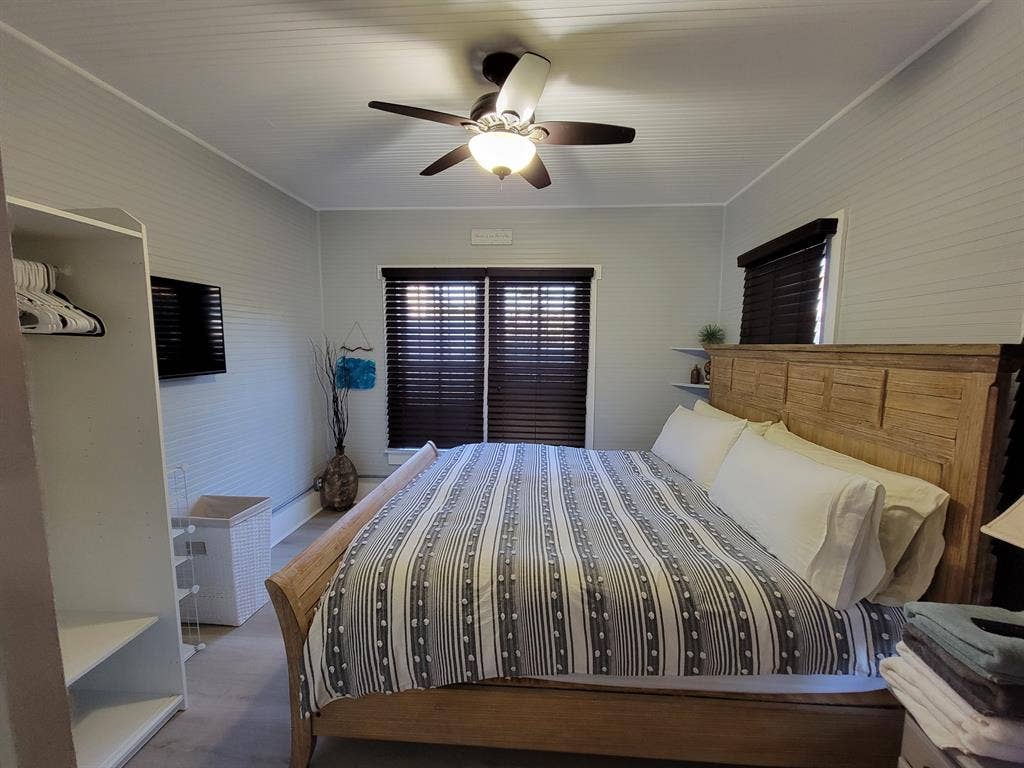 PRIVATE ROOM FOR RENT IN FTL