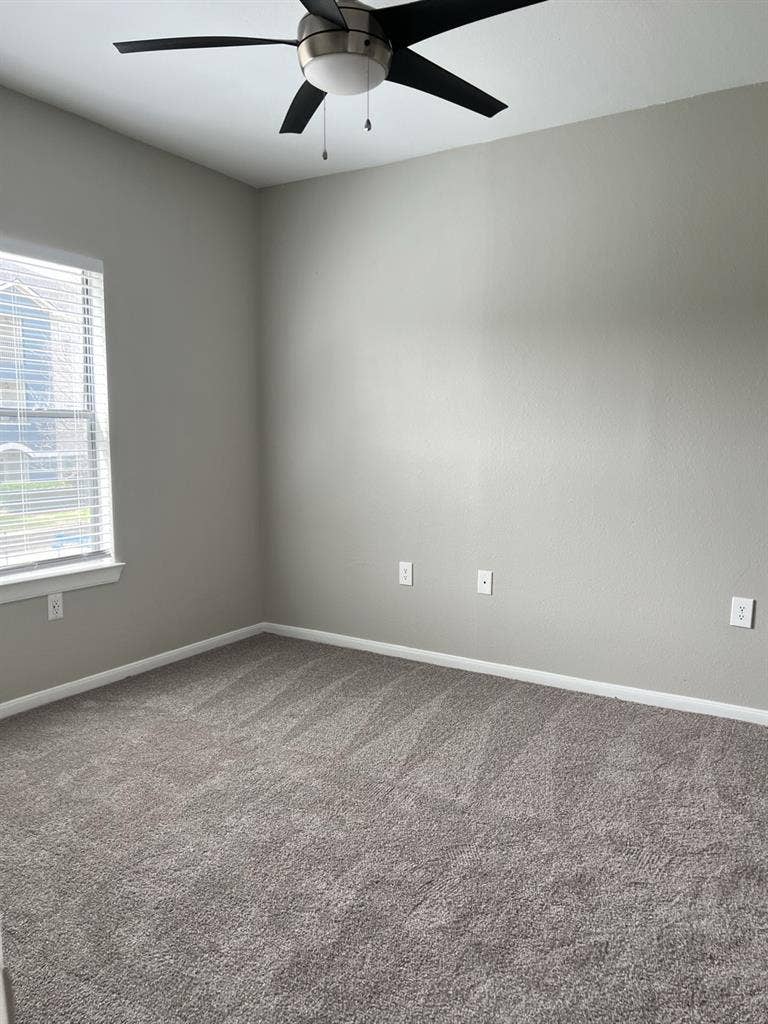 I have a quiet room for rent