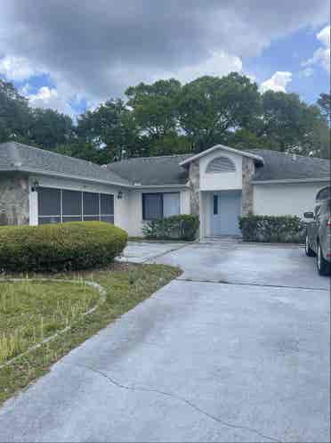 Great house with lake access