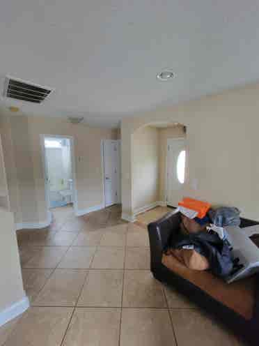 2 rooms available!