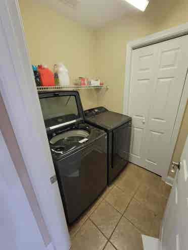 2 rooms available!