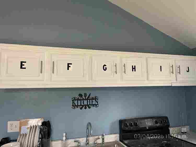 Fully furnished room with Queen bed