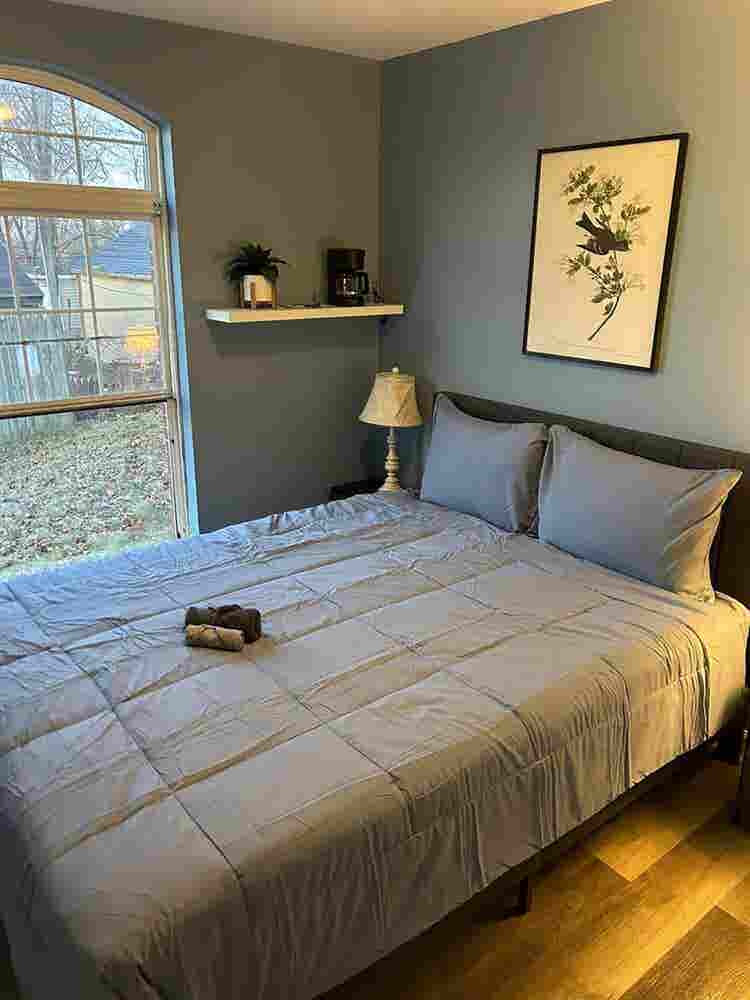 Fully furnished room with Queen bed