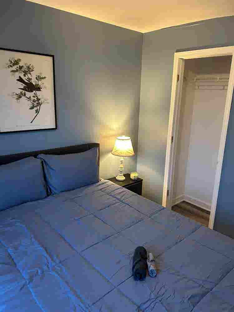 Fully furnished room with Queen bed