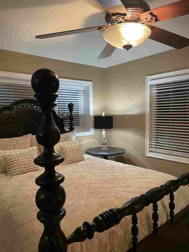 VERY CLEAN BEAUTIFUL ROOM FOR RENT
