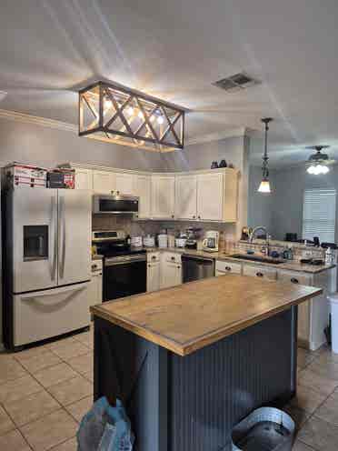 Furnished room in a nice 3 BR house