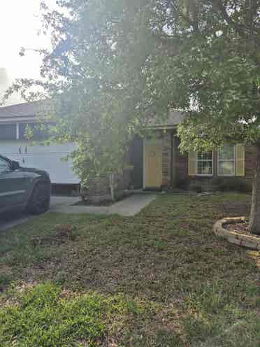 Furnished room in a nice 3 BR house