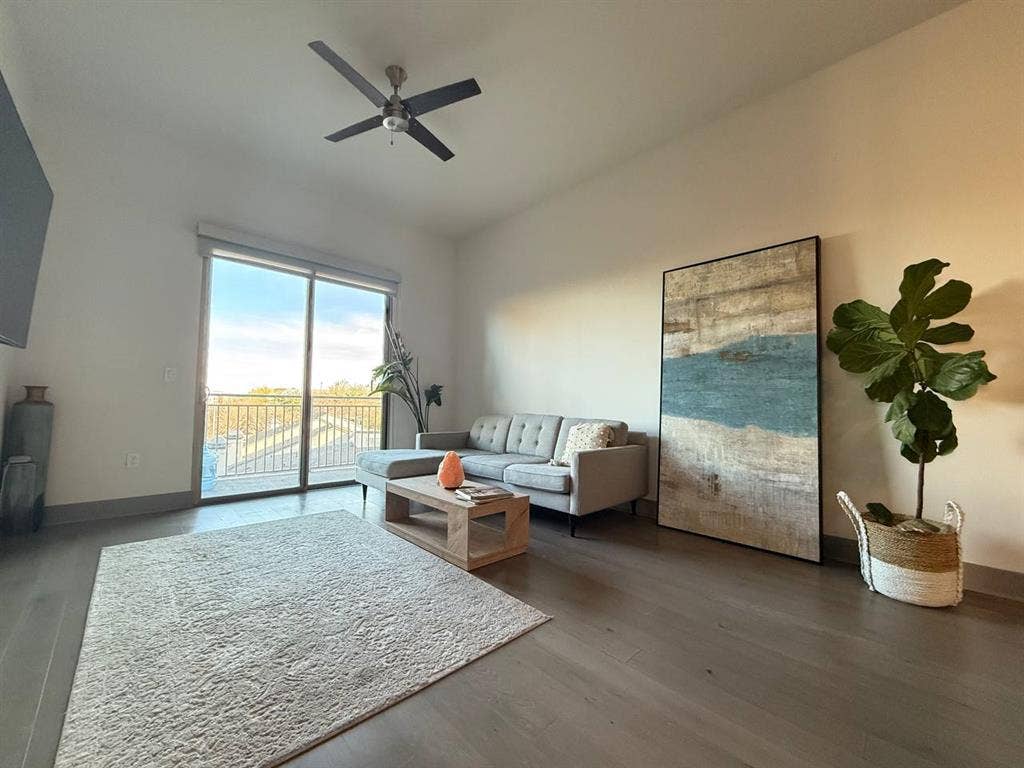 Room - 2BD apt in Carlisle and Vine