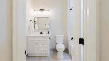 Private Bed Room Available in 2BHK