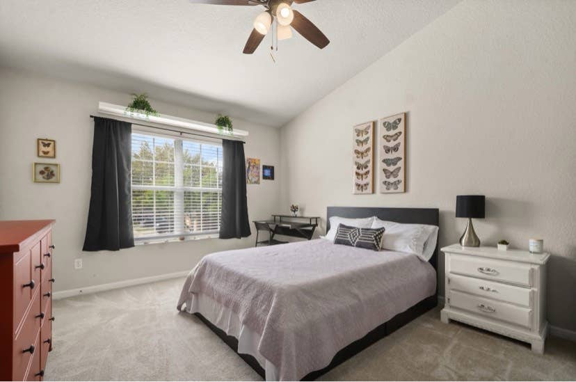 Private bed and bath in Sanford