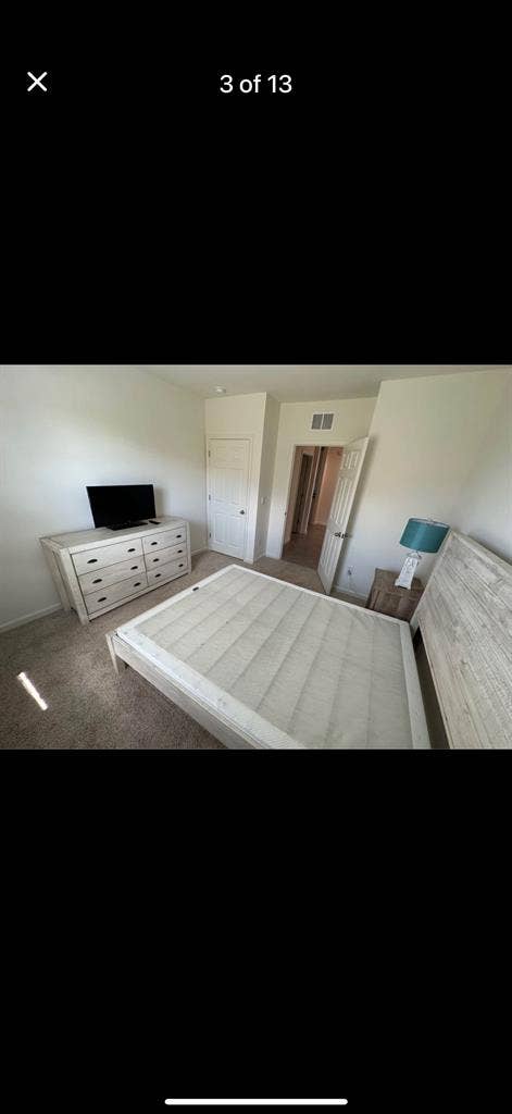Rent. Room