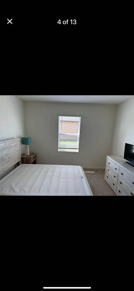 Rent. Room
