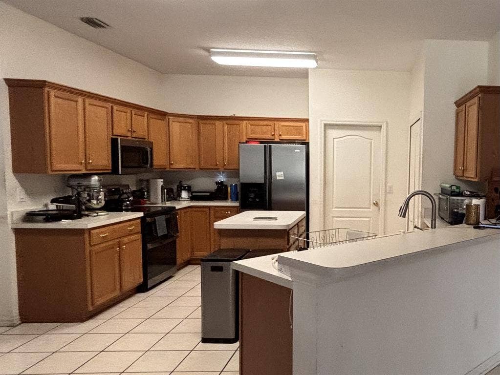Furnished Room For Rent w/Utilities