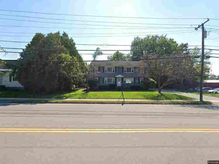 2 
bed/1 bath