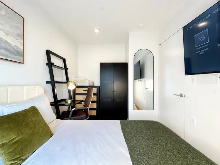 Cozy & Bright Room in Fort Greene