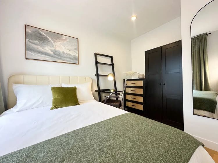 Cozy & Bright Room in Fort Greene