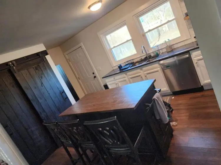 5 miles from Downtown Nashville!