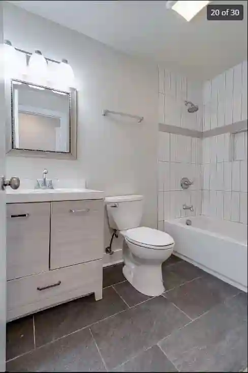 5 miles from Downtown Nashville!