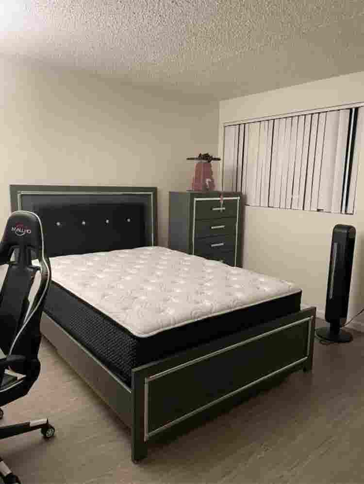 Private room for rent available