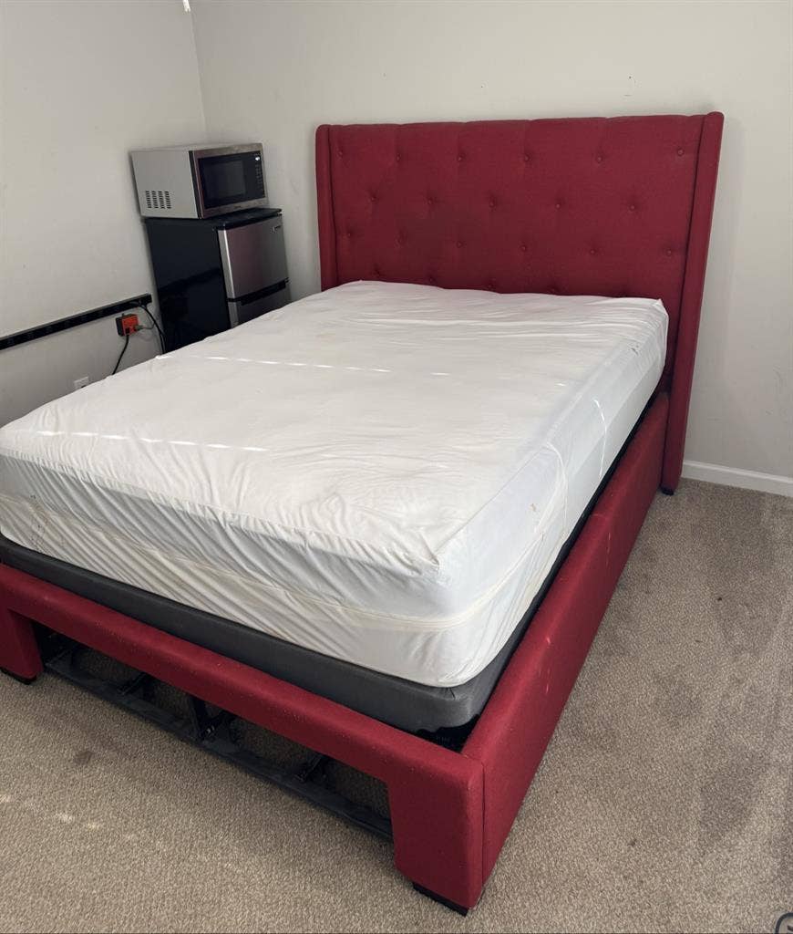 Male Occupied Room Rental