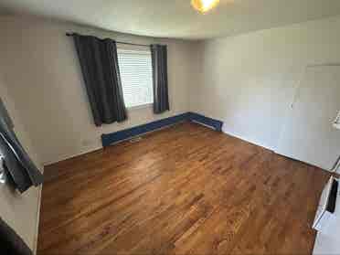 It’s a good room with a front yard.