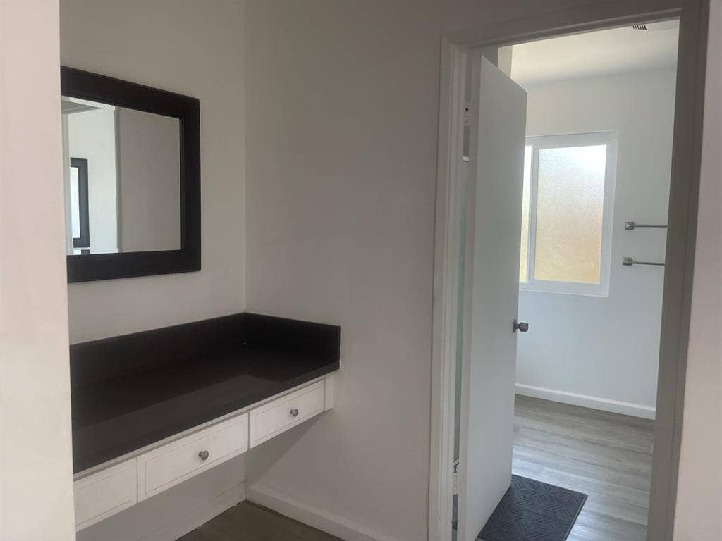 Master’s bedroom with balcony