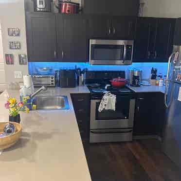 Looking for roommate