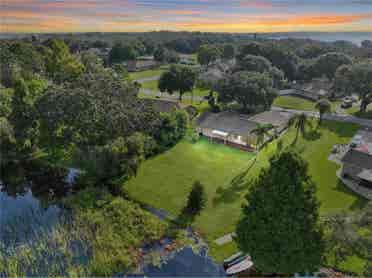 2 bedroom lakefront apartment