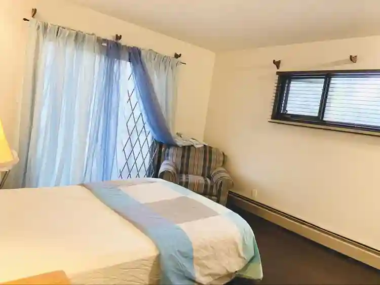 Private room for rent