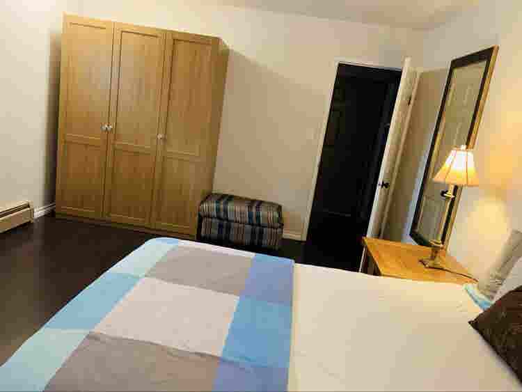 Private room for rent