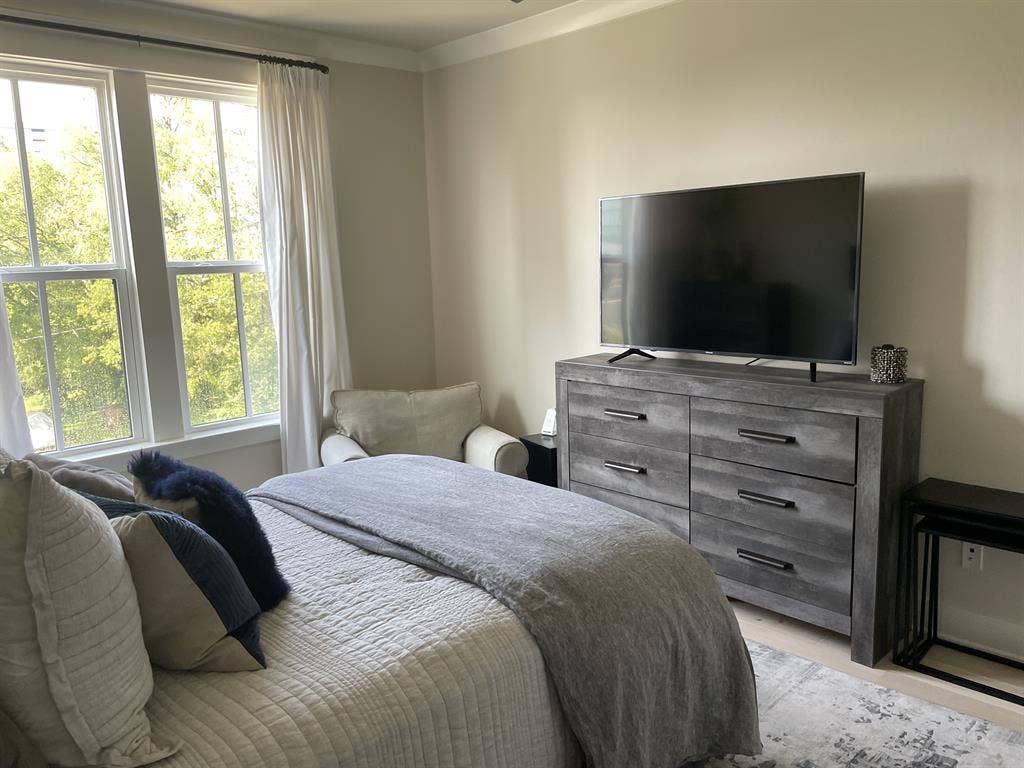 Roommate Needed Jun 1st