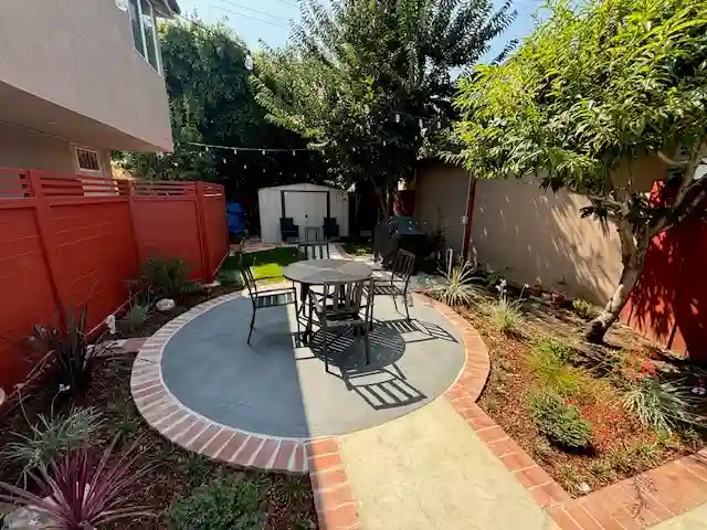 FREE RENT for P/T caregiving.