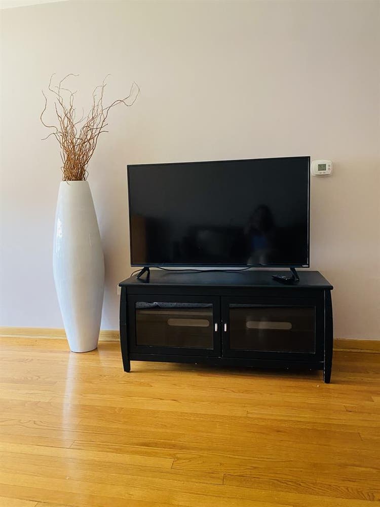 Full furnished bright room for rent