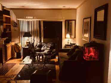 Room w private bathroom fr rent