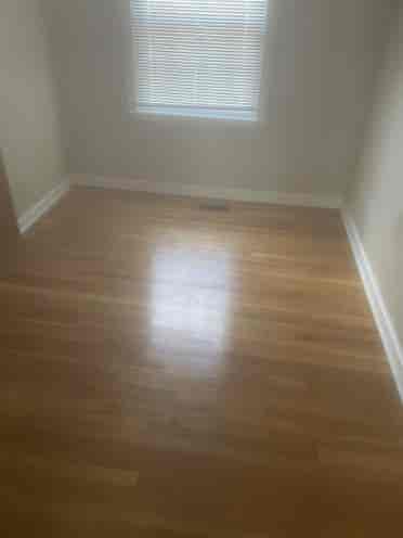 Roommates wanted