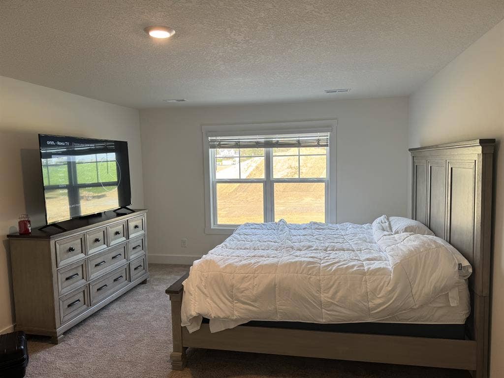House roomate needed!