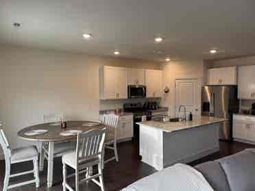 House roomate needed!
