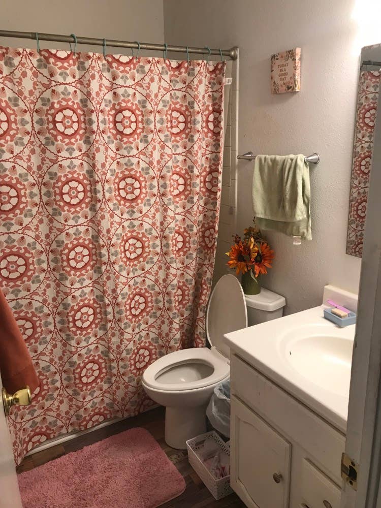 Spacious room in Pueblo west