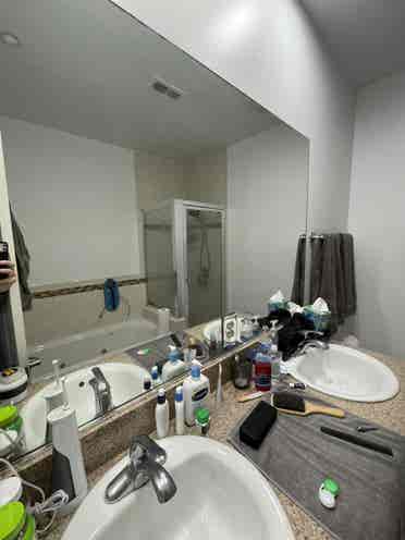 Roommate Wanted - Master Bedroom